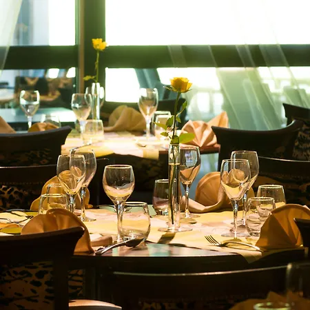 马尔索酒店 3* 岩尼维利